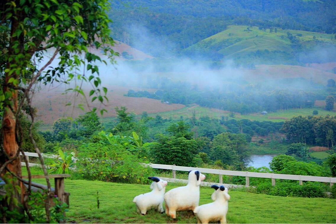 มนต์เมืองแจ่ม Hotel Mae Chaem Exterior foto