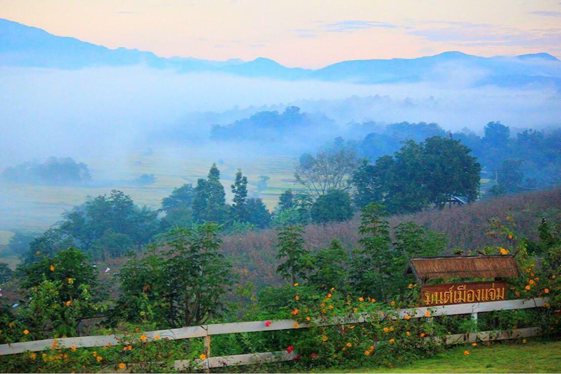 มนต์เมืองแจ่ม Hotel Mae Chaem Exterior foto